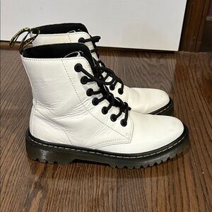 Dr. Martens White leather Luana combat lace up moto boots sz 7